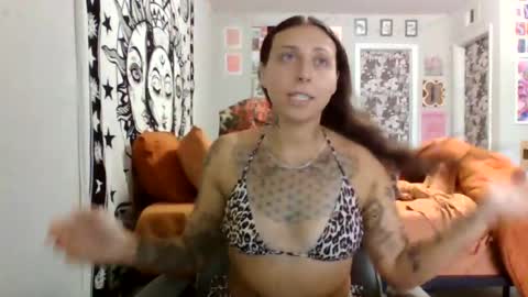 sexytatslut369 online show from June 12, 6:51 pm