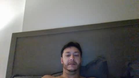 Snapshot of sexytoy33 chatting on May 17, 4:43 am sexytoy33 online show from May 17, 4:43 am