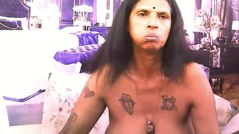 Snapshot of sexyva4u2luv chatting on October 29, 7:21 am sexyva4u2luv online show from October 29, 7:21 am