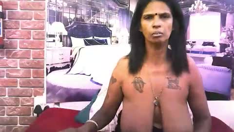 Snapshot of sexyva4u2luv chatting on November 11, 9:04 pm sexyva4u2luv online show from November 11, 9:04 pm