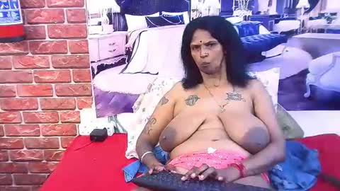 sexyva4u2luv online show from February 9, 7:23 am