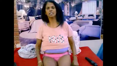 sexyva4u2luv online show from March 10, 6:18 am