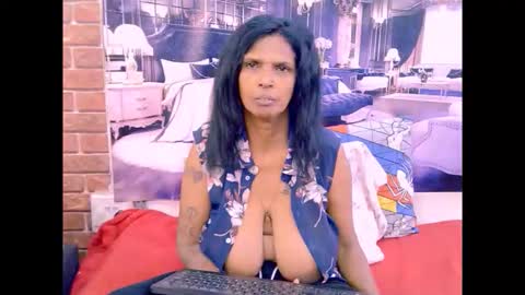 sexyva4u2luv online show from May 7, 6:57 pm