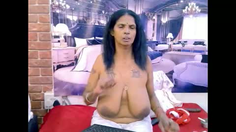 sexyva4u2luv online show from May 20, 6:41 am