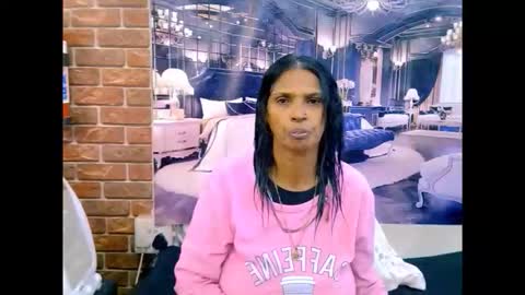 sexyva4u2luv online show from May 25, 5:46 am