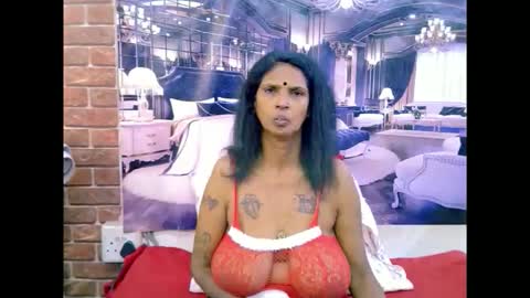 sexyva4u2luv online show from June 9, 6:25 am