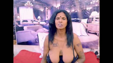 sexyva4u2luv online show from June 12, 6:40 pm
