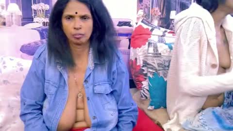 sexyva4u2luv online show from June 18, 9:14 am