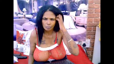 sexyva4u2luv online show from June 24, 6:51 pm