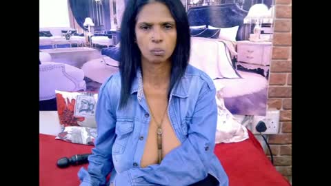sexyva4u2luv online show from June 25, 5:56 am