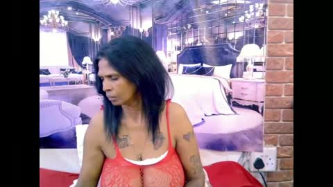 sexyva4u2luv online show from June 26, 6:45 pm
