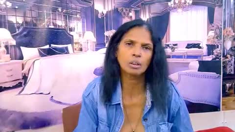 sexyva4u2luv online show from July 24, 6:22 am