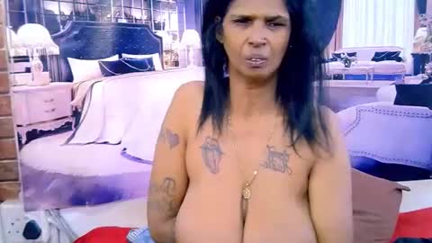 sexyva4u2luv online show from July 24, 6:28 pm