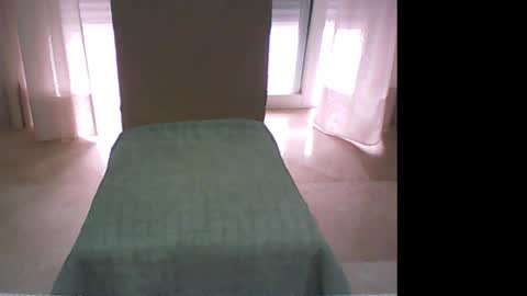 Snapshot of sexyvainilla69 chatting on March 1, 11:39 am SlaveForYourPussy69 online show from March 1, 11:39 am