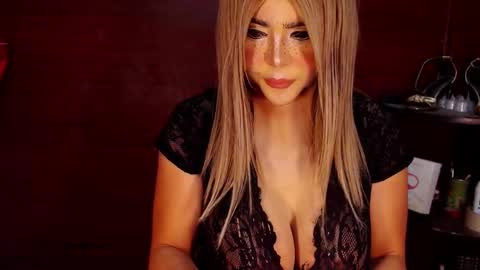 Snapshot of sexywebcamdoll chatting on December 27, 2:25 am Audrey Maristela online show from December 27, 2:25 am
