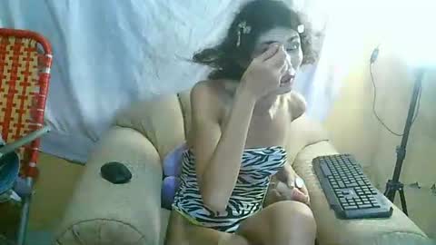 Snapshot of sexywolfnight chatting on May 23, 10:25 pm sexywolfnight online show from May 23, 10:25 pm