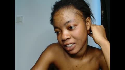 Snapshot of sexyxpeach chatting on October 12, 12:26 pm sexyxpeach online show from October 12, 12:26 pm