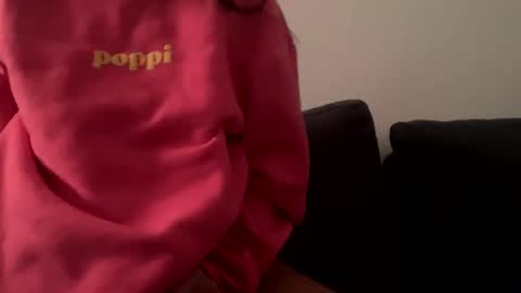 Snapshot of sexyxyza24 chatting on February 9, 5:11 pm OliviaRaE online show from February 9, 5:11 pm