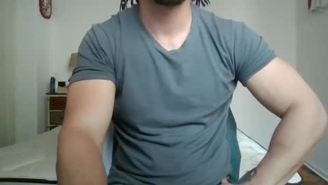 Snapshot of sexyyphilip chatting on November 1, 7:16 pm sexyyphilip online show from November 1, 7:16 pm