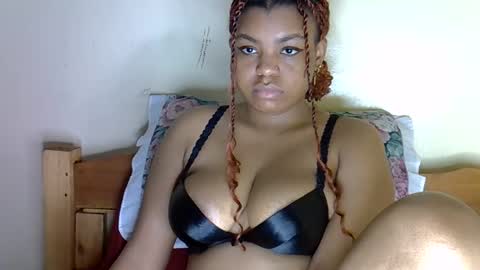 Snapshot of sexyyred_ chatting on December 23, 10:57 am sexyyred_ online show from December 23, 10:57 am