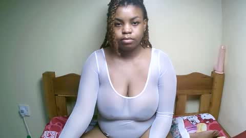 sexyyred_ online show from April 17, 3:48 pm