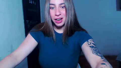Snapshot of sexyyuliia777 chatting on June 23, 9:29 am Yuliia online show from June 23, 9:29 am