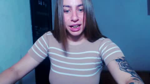 Snapshot of sexyyuliia777 chatting on August 3, 6:45 am Yuliia online show from August 3, 6:45 am