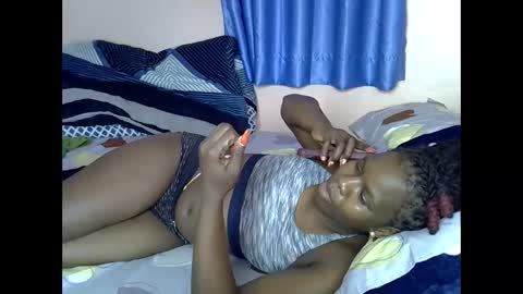 shaa_loon online show from May 11, 7:14 am