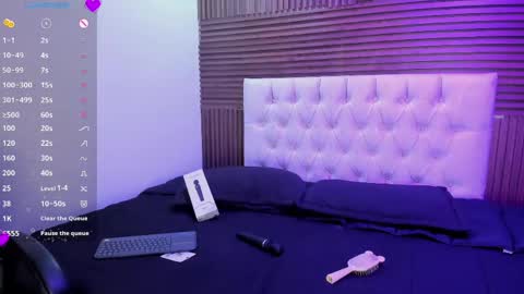 Snapshot of shaden_1 chatting on May 23, 11:53 pm Liz online show from May 23, 11:53 pm