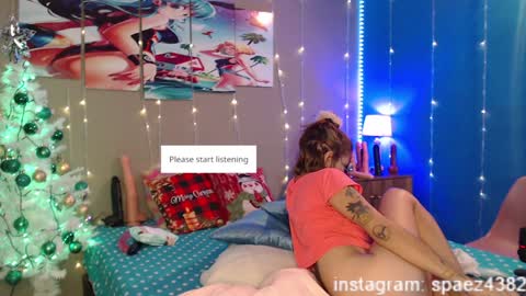 Snapshot of shadia_squirt chatting on December 2, 12:07 pm shadia online show from December 2, 12:07 pm