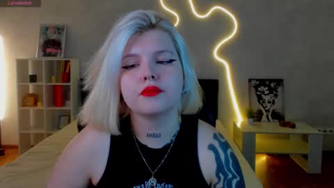 Lana online show from November 18, 1:22 am