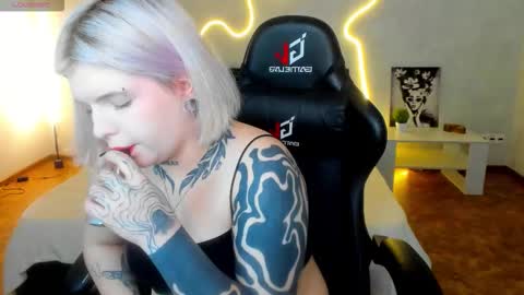 Lana online show from December 1, 1:32 am