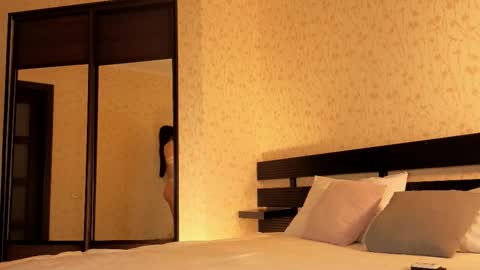 Snapshot of shadowlaceee chatting on November 25, 11:10 am shadowlaceee online show from November 25, 11:10 am