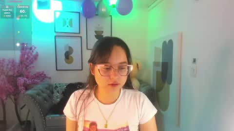 Snapshot of shady_bug chatting on May 3, 12:44 pm Shady online show from May 3, 12:44 pm