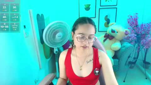 Snapshot of shady_bug chatting on May 26, 6:37 pm Shady online show from May 26, 6:37 pm