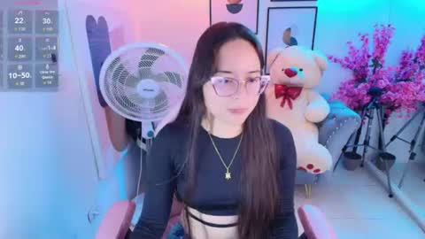 Snapshot of shady_bug chatting on June 11, 8:07 pm Shady online show from June 11, 8:07 pm