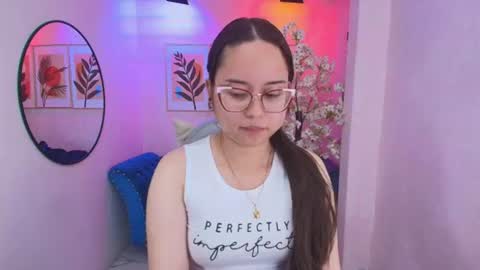 Snapshot of shady_bug chatting on August 1, 12:37 pm Shady online show from August 1, 12:37 pm