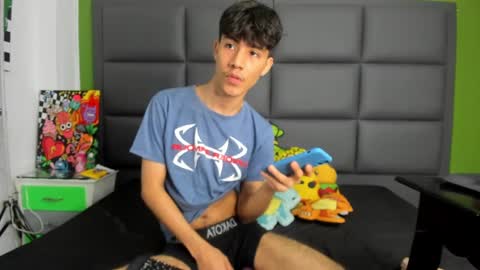 shady_stone online show from February 12, 5:05 am