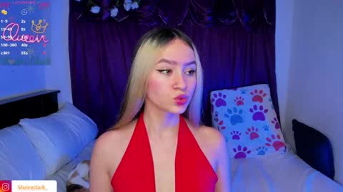 Snapshot of shairaclark_ chatting on May 6, 3:02 am Shaira Clark online show from May 6, 3:02 am