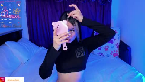 Snapshot of shairaclark_ chatting on May 20, 3:02 am Shaira Clark online show from May 20, 3:02 am