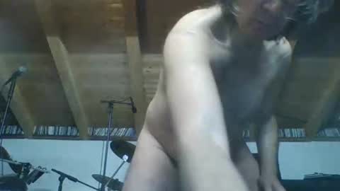 Snapshot of shairy702 chatting on December 31, 3:34 am shairy702 online show from December 31, 3:34 am