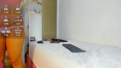 Snapshot of shalomexotic chatting on November 18, 11:58 am shalomexotic online show from November 18, 11:58 am