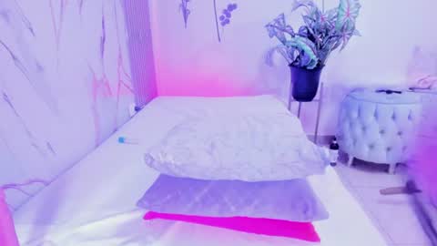 shalomexotic online show from July 28, 2:13 pm
