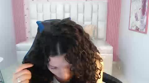 Shalon  online show from September 10, 1:00 pm