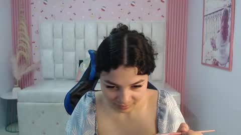 Shalon  online show from October 3, 1:19 pm