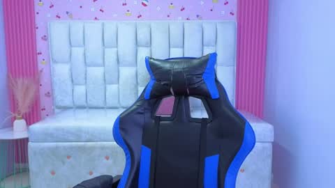 Shalon  online show from July 9, 3:05 pm