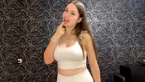 Iris online show from October 16, 8:10 pm