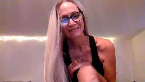 Shaman Woman online show from October 6, 4:26 pm