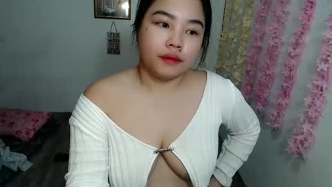 Snapshot of shamcysupsup chatting on February 3, 7:21 pm Shamcy online show from February 3, 7:21 pm