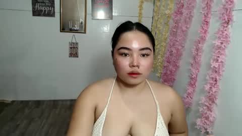 Snapshot of shamcysupsup chatting on February 8, 8:20 am Shamcy online show from February 8, 8:20 am